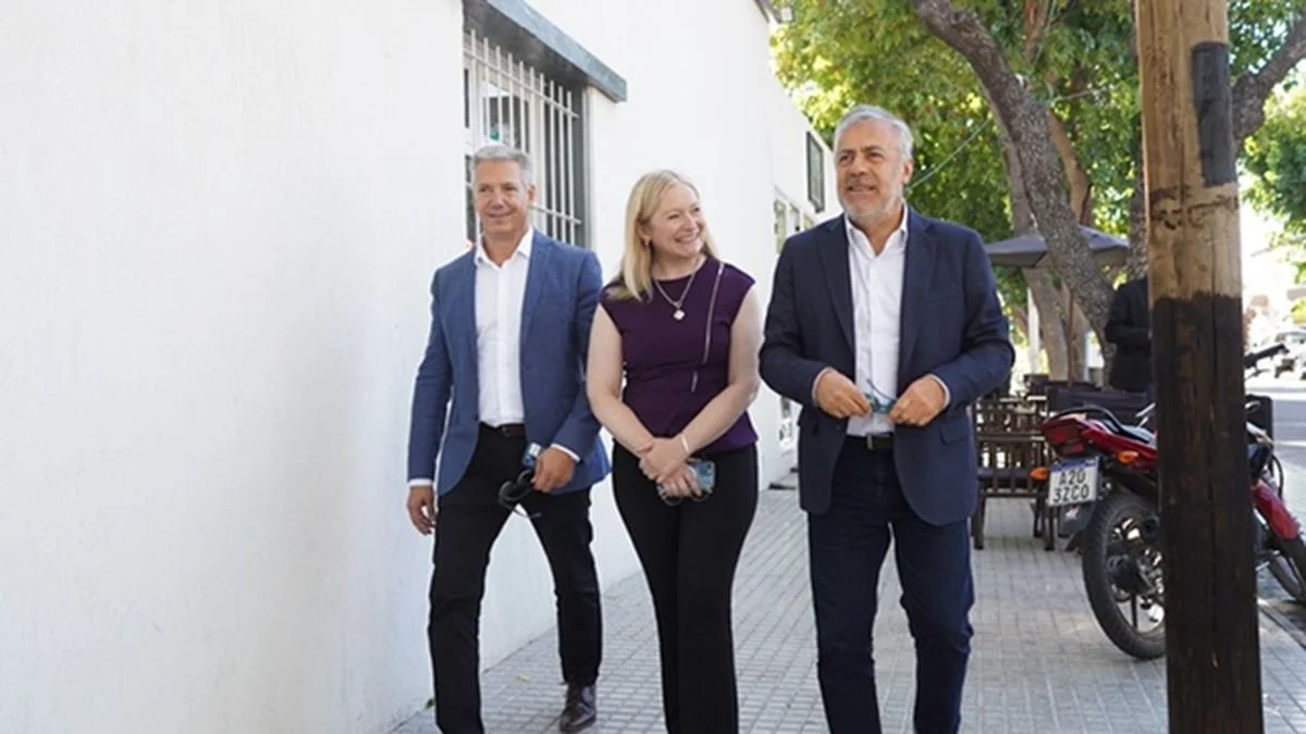 Intendente radical está "preocupado y consternado por el malestar social" con el plan minero