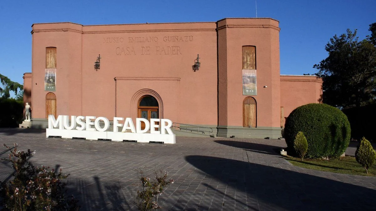 El Museo Fader rinde homenaje al General San Martín con una muestra de arte