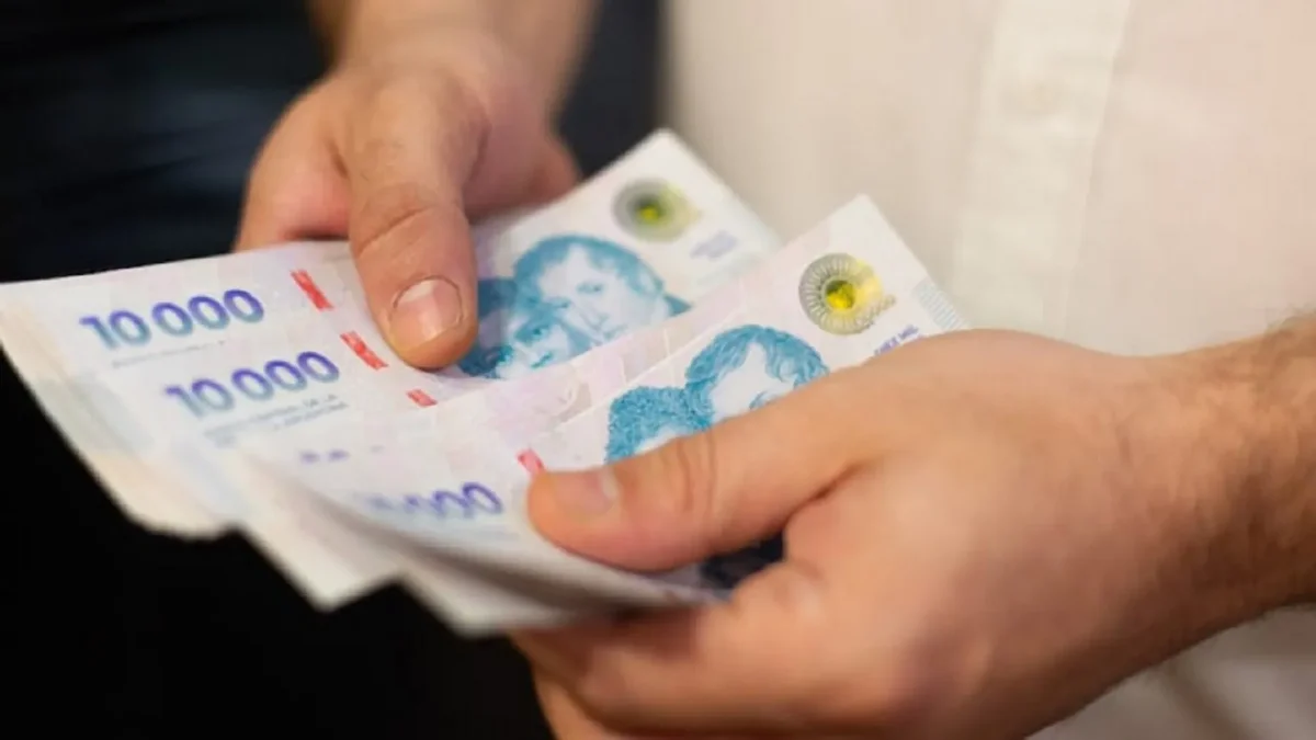 Ínfimo aumento del Gobierno al Salario Mínimo: sólo un incremento de $54.400 en diez meses