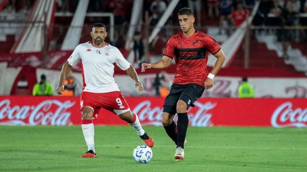 La final del Apertura de la Liga Profesional tiene árbitro: quién es y cómo le fue dirigiendo a los finalistas