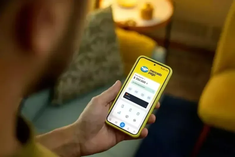 Tomar deuda con Mercado Pago lleva sólo un clic. El nivel de morosidad se triplicó en un año.