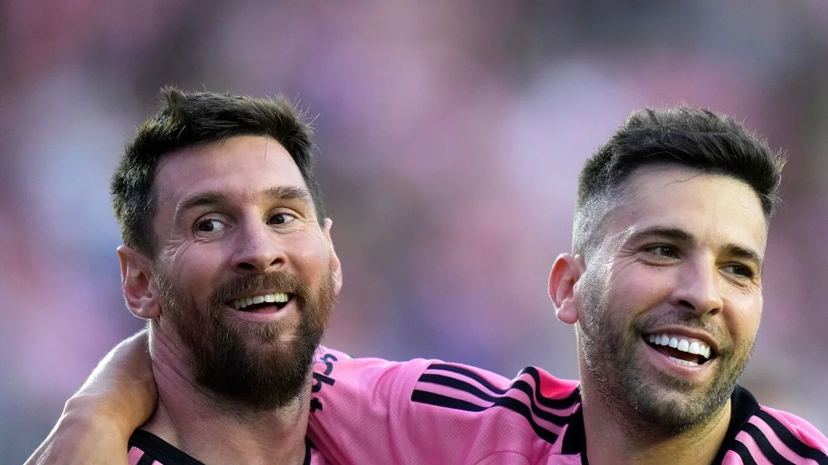 El sentido mensaje de Lionel Messi por el retiro de un amigo: "¿Quién me va a dar los pases atrás?"