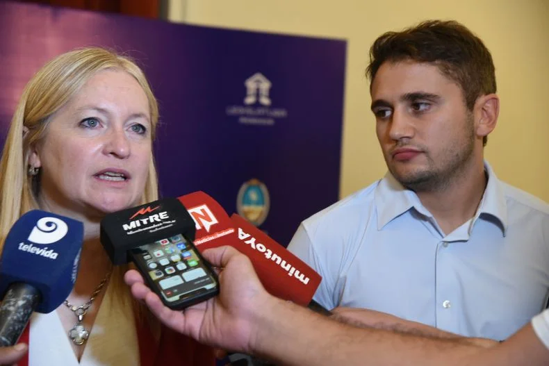 La vicegobernadora Hebe Casado junto al secretario legislativo, Lucas Faure.&nbsp;