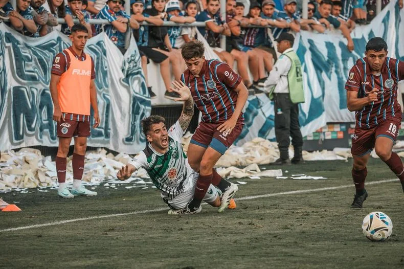 Godoy Cruz sigue sin poder ganar en el Gambarte.
