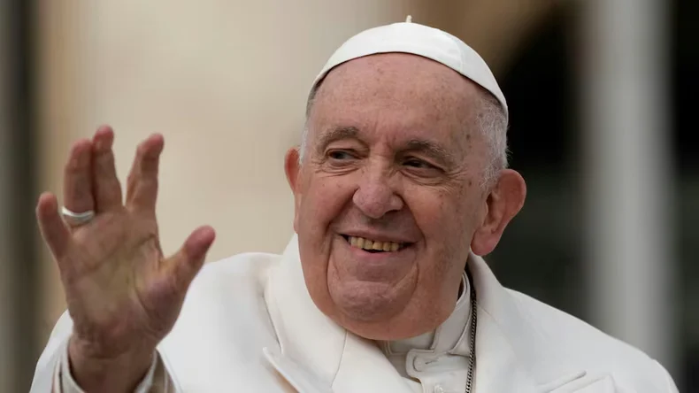 Papa Francisco: mejora su salud y reduce el uso de ventilación mecánica