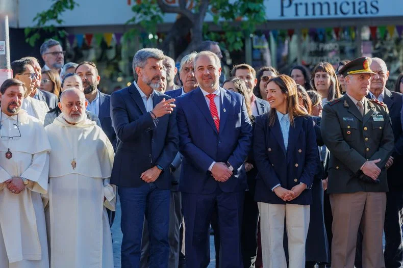 Stevanato invitó a Suárez a los festejos en Maipú.