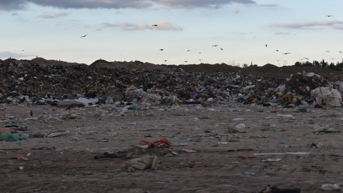 Mendoza presentó su nueva Ley de Residuos y cerró el mayor basural a cielo abierto