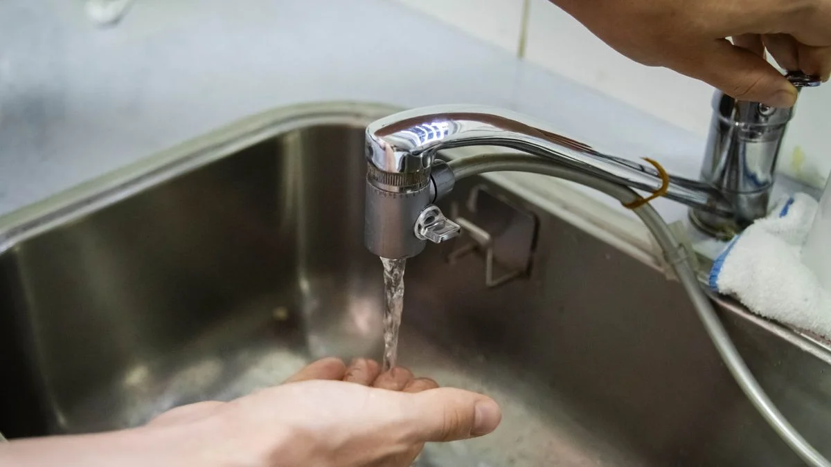 El servicio de agua potable empieza a normalizarse en Mendoza tras las complicaciones que provocó la tormenta