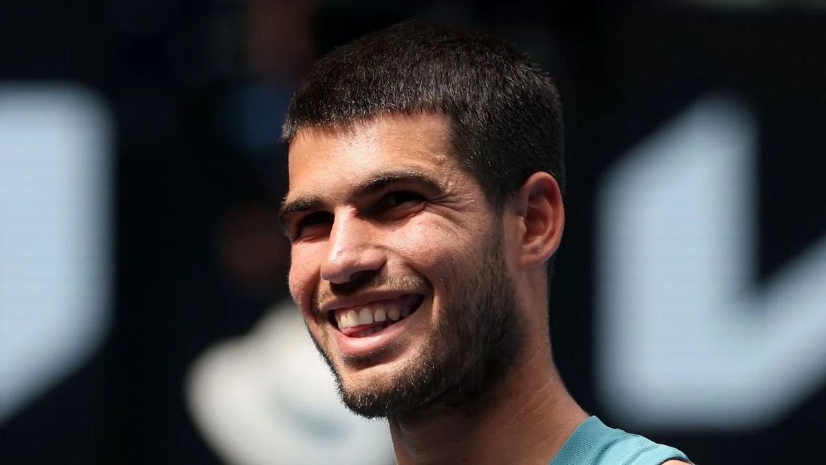 Abierto de Australia: victorias de Novak Djokovic y Carlos Alcaraz, que se medirán en los cuartos de final