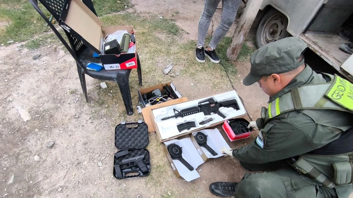 Liderada por dos primos: desbaratan a una banda narco que ingresaba drogas al penal de Cacheuta