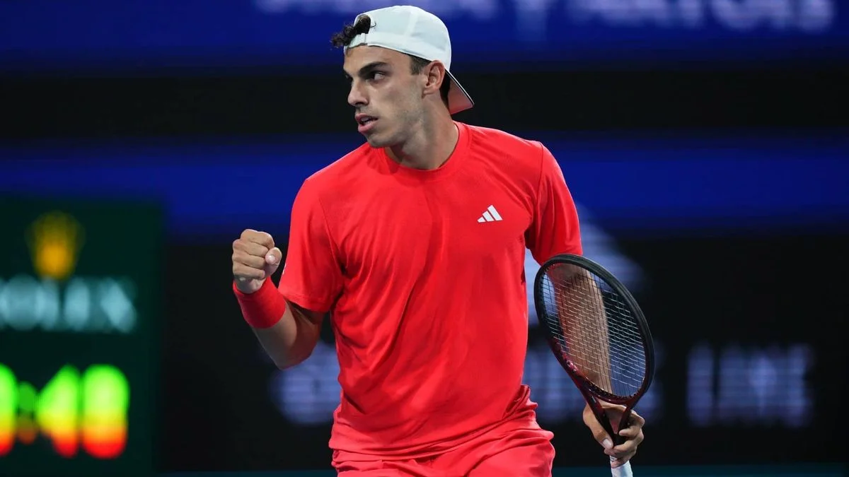 Francisco Cerúndolo dio el golpe y se metió en los cuartos del Masters 1000 de Miami