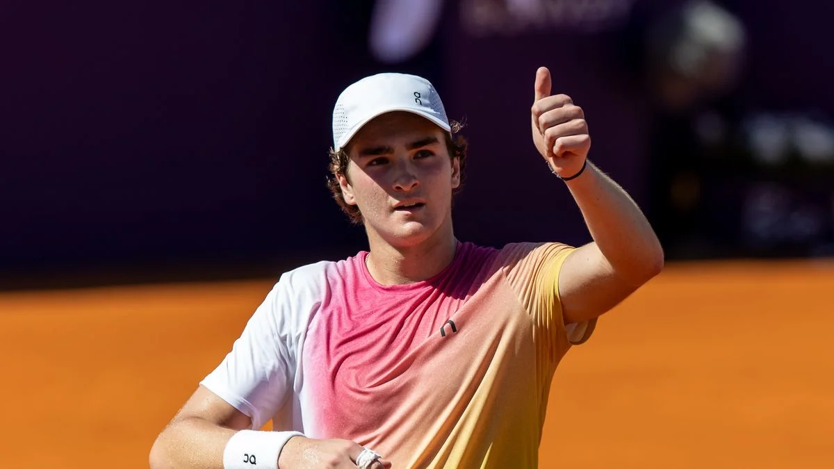 Joao Fonseca venció a Francisco Cerúndolo y se consagró campeón del ATP 250 de Buenos Aires