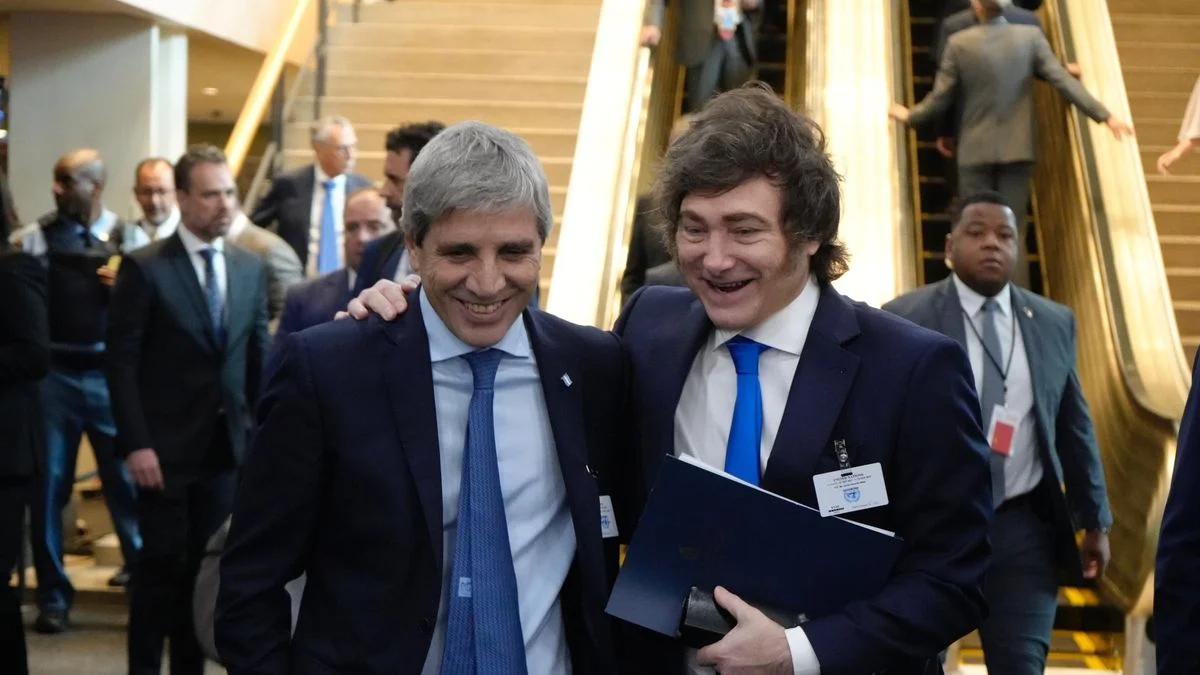 El Gobierno tiene que juntar más de 2000 millones de dólares para pagar deuda en enero