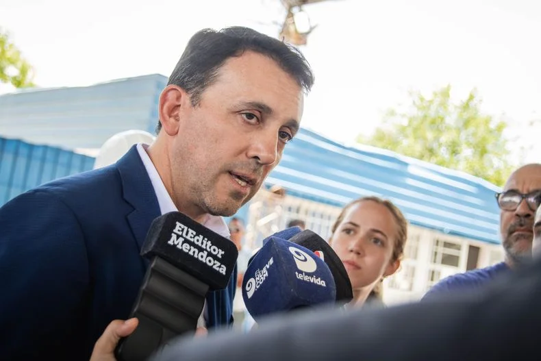 Docentes pedirán en paritarias que  Mendoza recupere su lugar entre los mejores pagos del país.