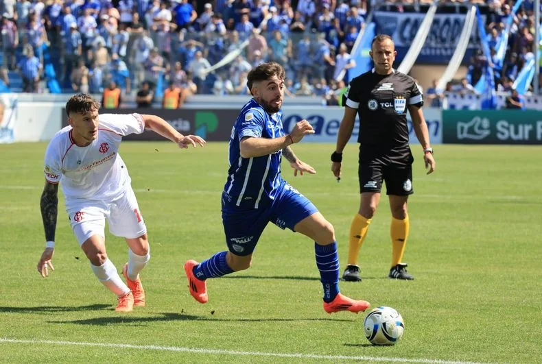 Godoy Cruz no puede ganar en el Gambarte.
