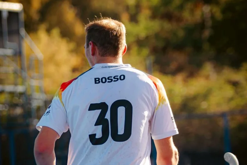 Gastón Bosso, una de las figuras del hockey sobre césped de Alemán.