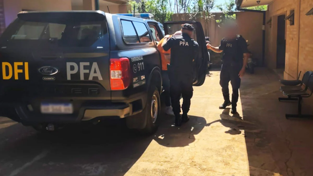 Extraditaron desde Brasil a un prófugo acusado de apuñalar al novio de su ex pareja
