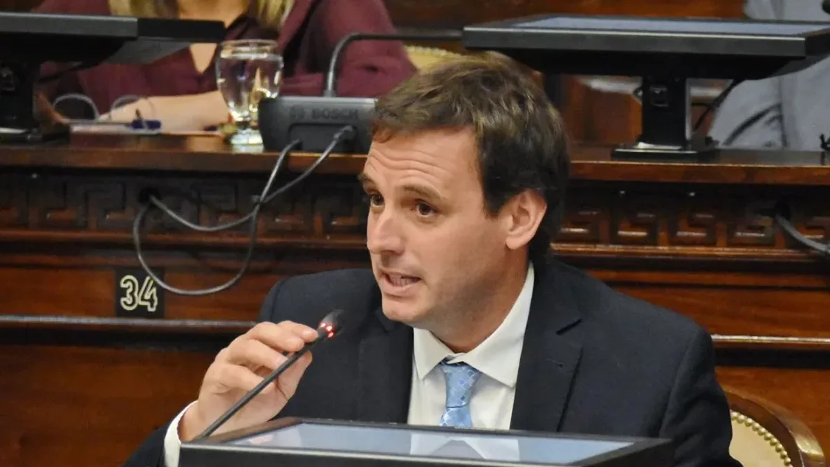 Uno de los denunciantes mete suspenso en el jury al juez Sebastián Sarmiento