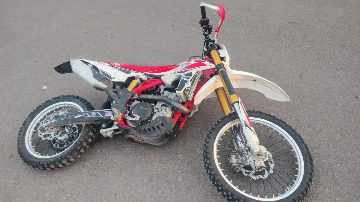 Robó una moto de una conocida concesionaria de Godoy Cruz y la dejó tirada antes de ser detenido