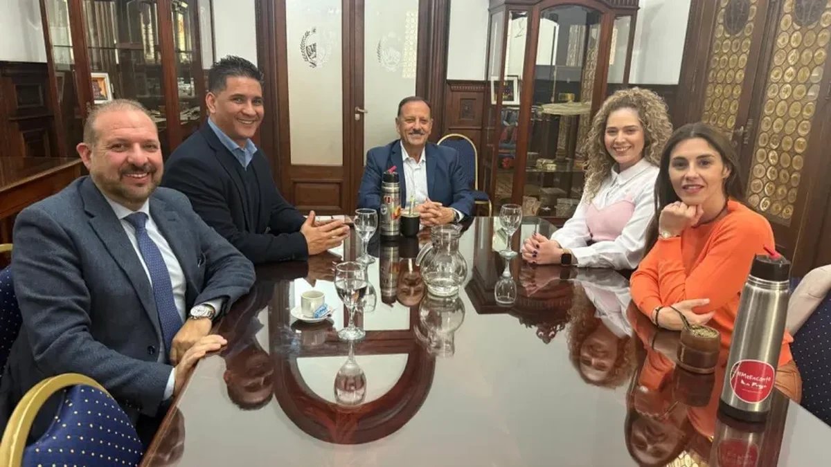 De libertaria a "compañera": Arrieta y otros exLLA se reunieron con el peronista que gobierna La Rioja