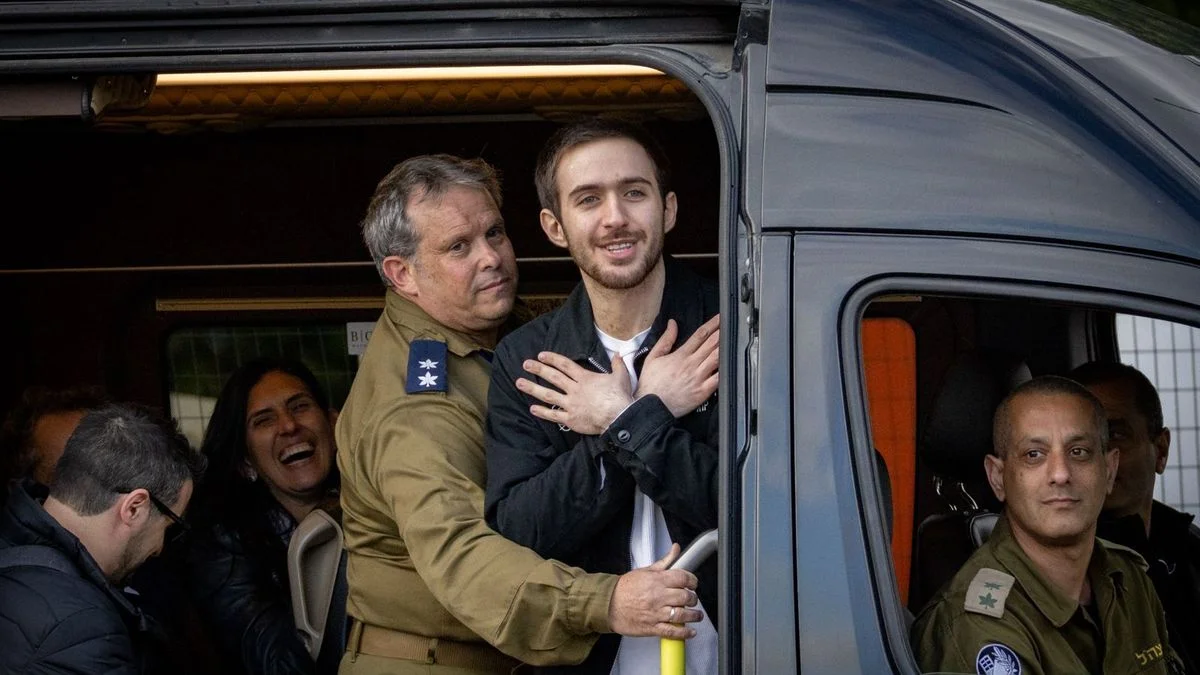 Hamás entregó a seis rehenes israelíes: uno de ellos fue liberado en solitario y sin retransmisión pública