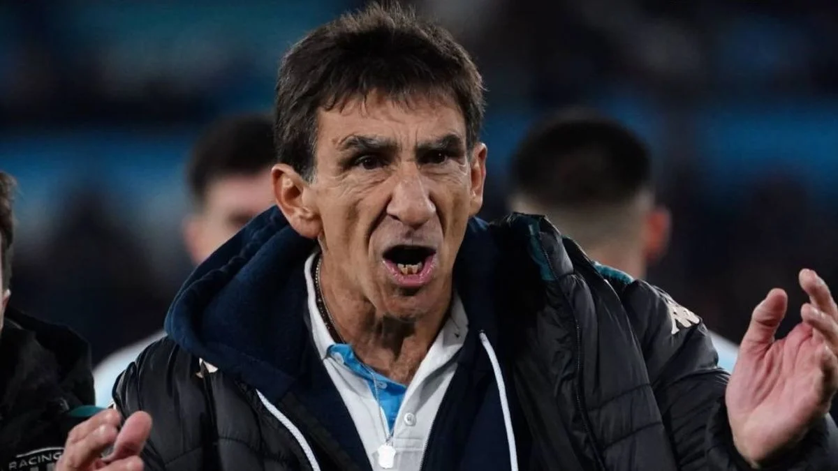 "Ladrón, ladrón": la furiosa reacción de Gustavo Costas en el polémico final que tuvo Racing-Tigre