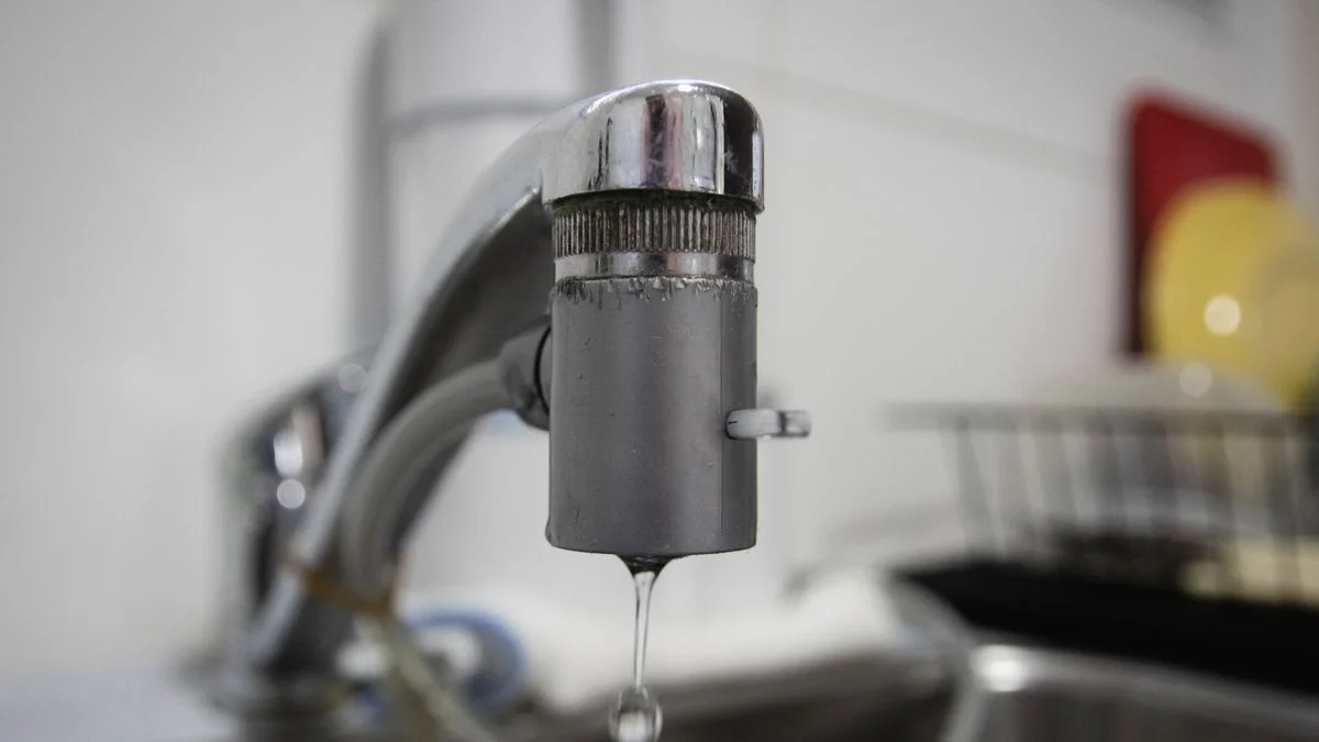 Cortes de agua en Mendoza: la lista de barrios afectados tras la tormenta y cuándo se normaliza el servicio