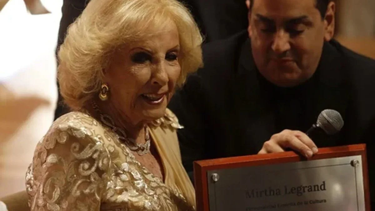 Mirtha Legrand fue distinguida como Personalidad Destacada de la Cultura