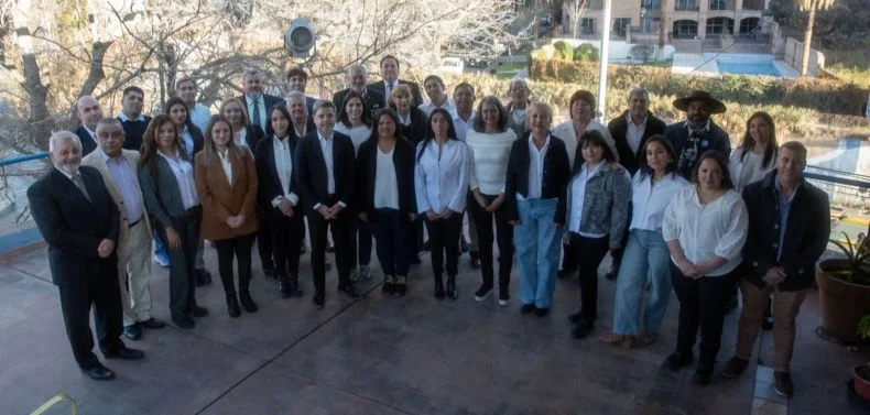 El Partido de los Jubilados present&oacute; sus candidatos para las elecciones y ya camina la campa&ntilde;a.&nbsp;