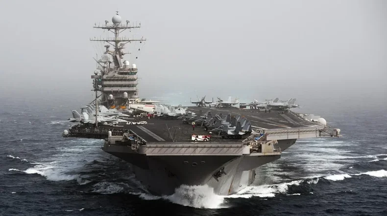 Los portaaviones que podr&iacute;a movilizar Trump al Caribe
