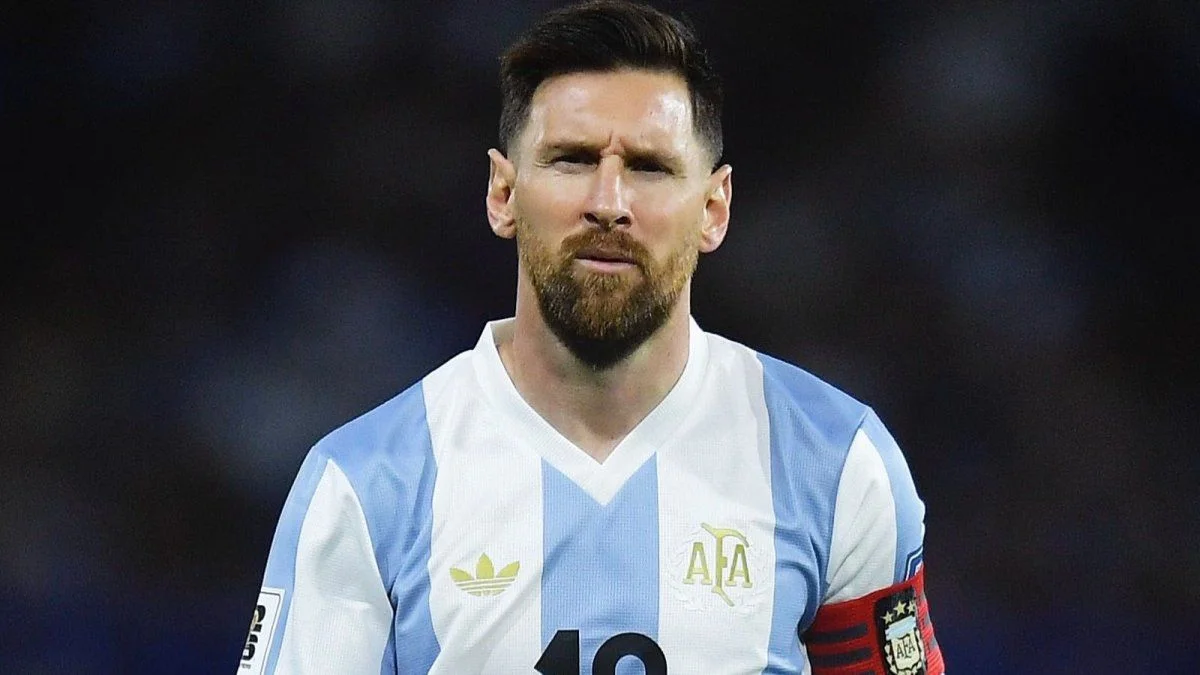Con el regreso de Lionel Messi, y un once inédito, la Selección argentina visita a Chile en Santiago