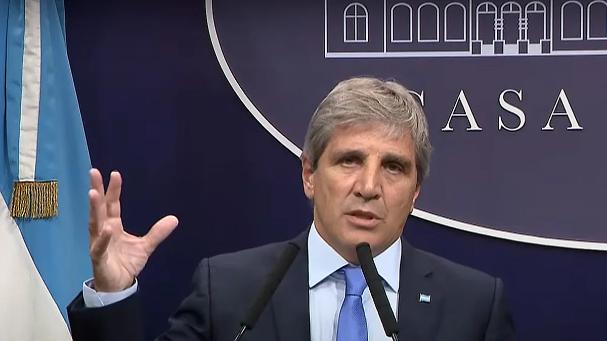 Luis Caputo, desesperado por dólares, le hará un pedido clave a los empresarios