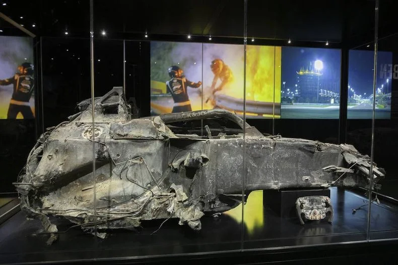 El auto del que logr&oacute; salir Romain&nbsp;Grosjean tras prenderse fuego en Bahr&eacute;in.