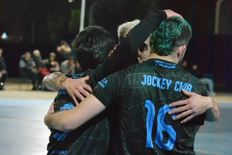 Se cerró la tercera fecha del Clausura de fútbol de salón masculino.