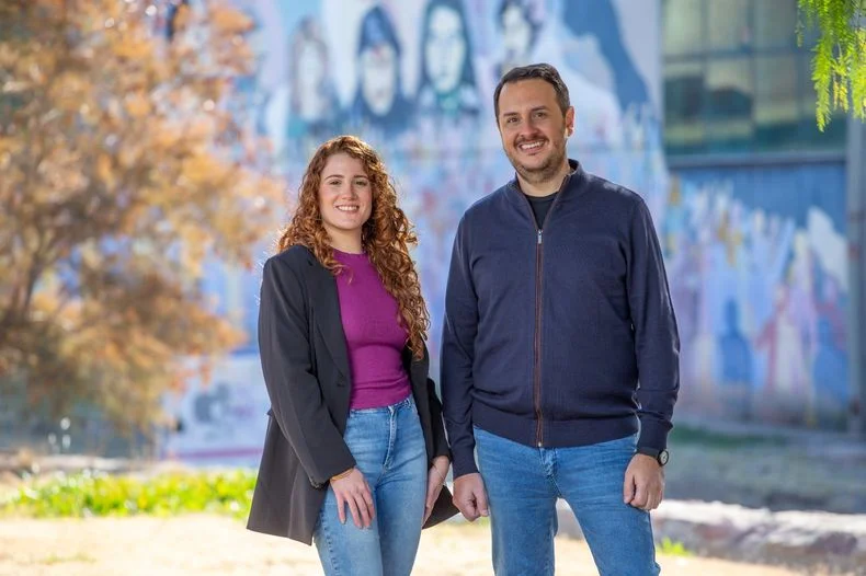 Micaela Blanco Minoli y Lautaro Jim&eacute;nez recibieron el apoyo de referentes nacionales del FIT.&nbsp;