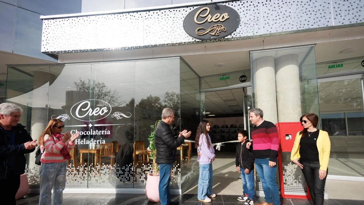Locales en la ex terminal de San Rafael: abrió sus puertas una chocolatería y heladería