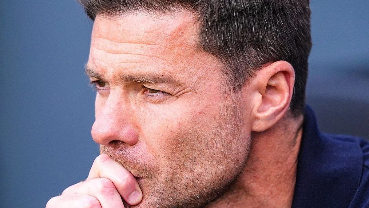 Tras perder con Barcelona, Xabi Alonso fue despedido del Real Madrid y ya tiene reemplazante