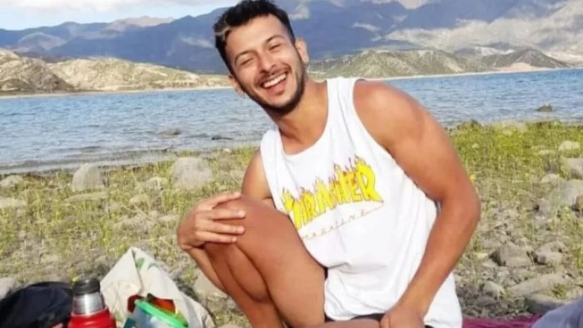 Una familia pide ayuda: su hijo está internado en otro país y necesitan afrontar los gastos