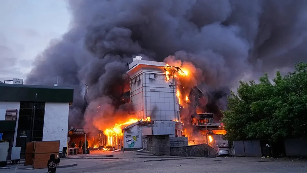 Rusia bombardeó Kiev con 690 misiles y drones: muertos y heridos