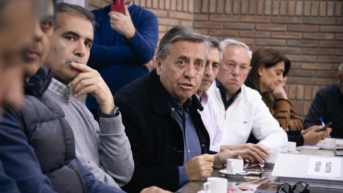 El titular de Irrigación fue a la Legislatura por los efluentes cloacales y dijo que faltan obras