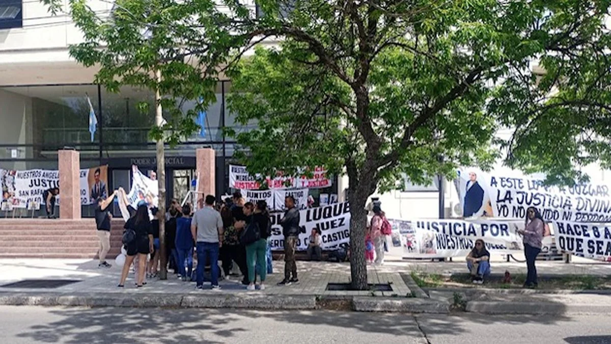 Protesta en San Rafael de familiares de la tragedia de la Cuesta de los Terneros