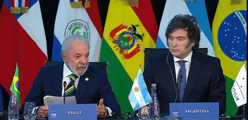 Javier Milei junto a Lula Da Silva