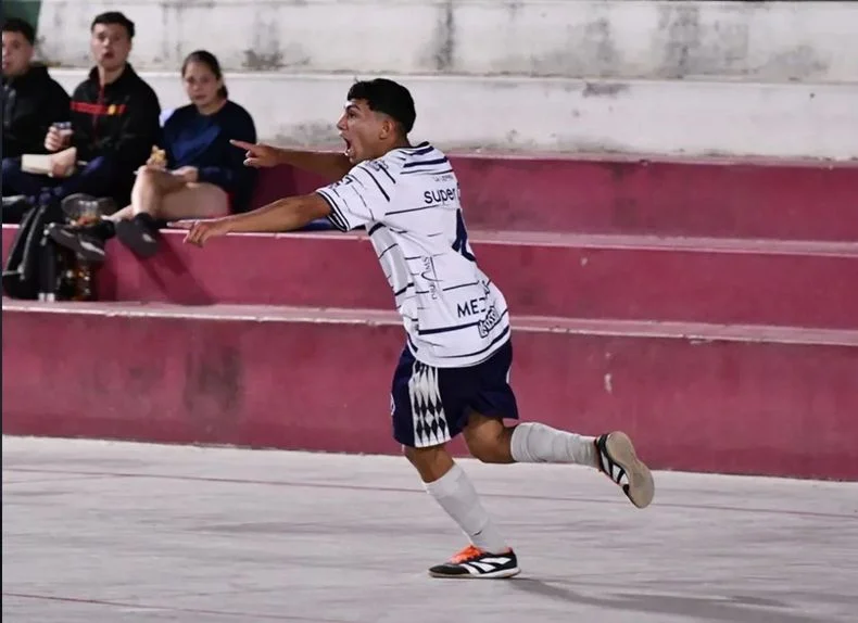 Se completó la fecha 13 del Clausura de fútbol de salón.