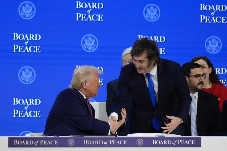 El The Washington Post salió a respaldar a Javier Milei tras su discurso en Davos