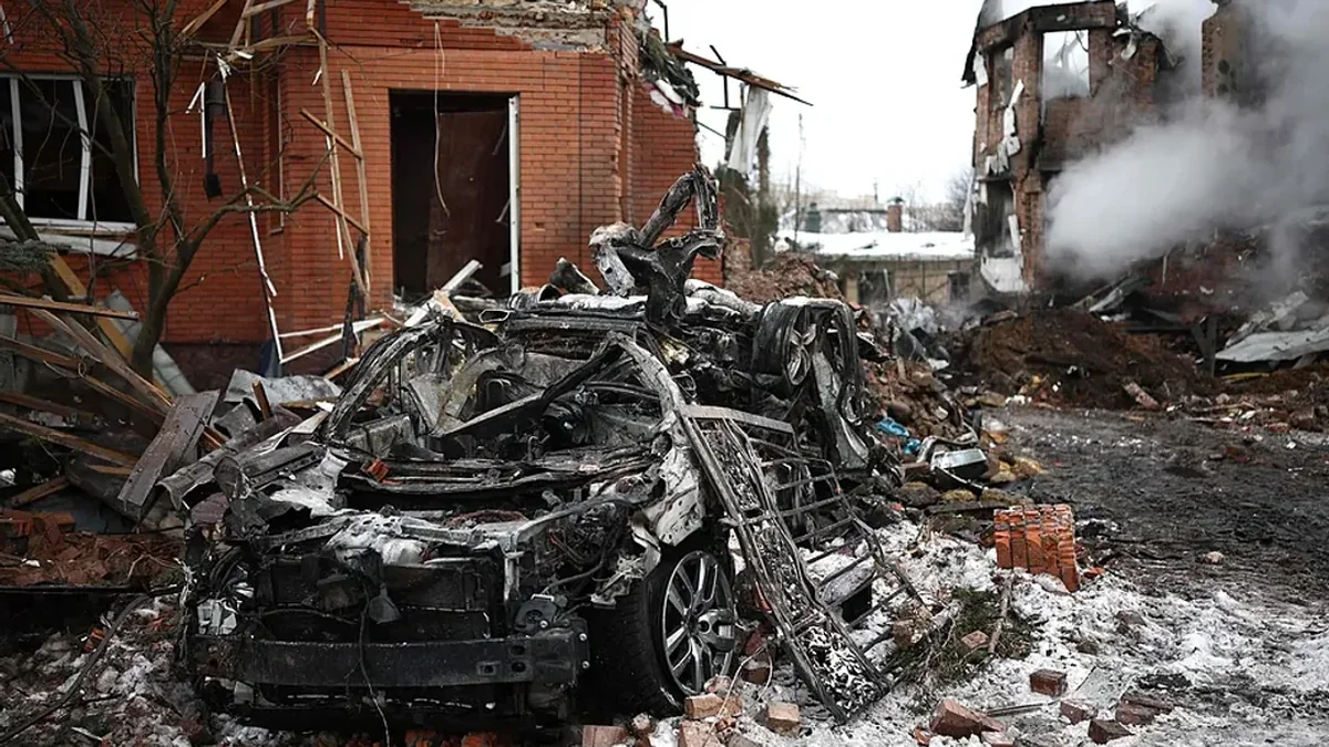 Rusia bombardea los suburbios de Kiev a dos días del cuarto aniversario de la guerra