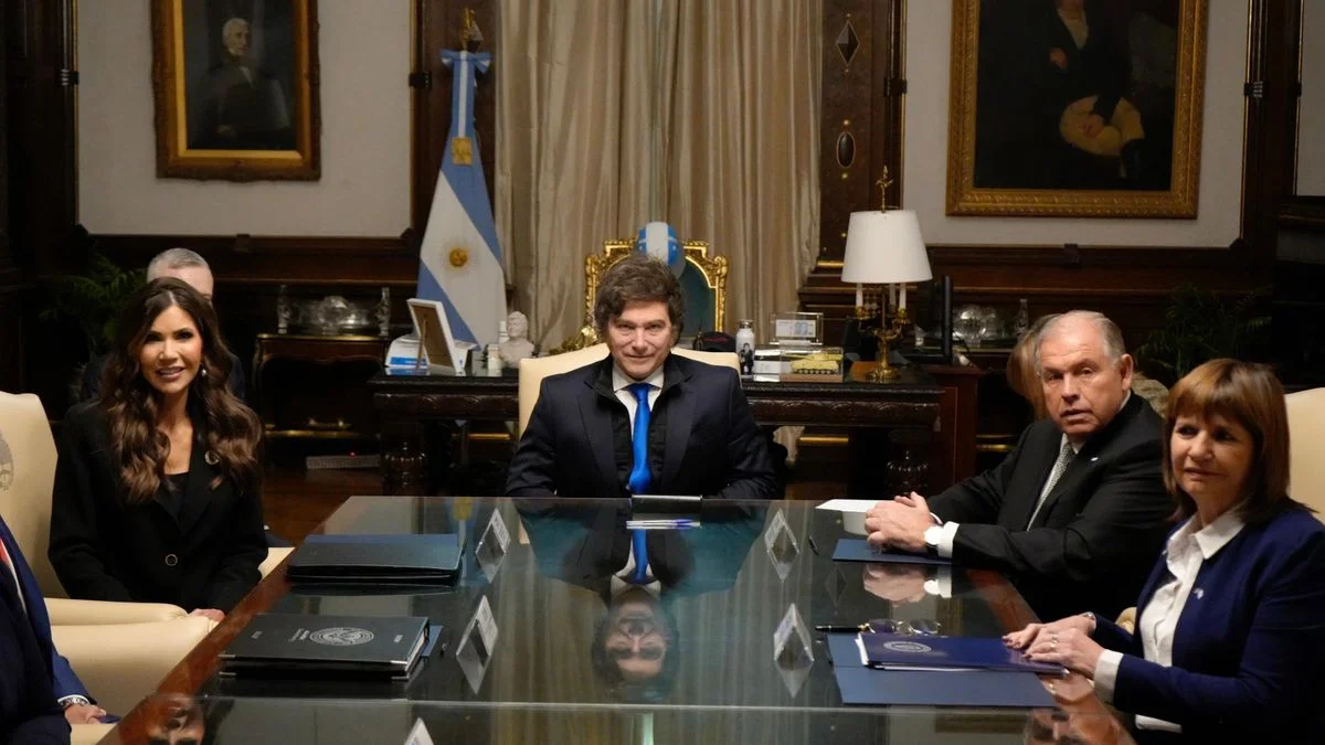 El Gobierno nacional firmó el acuerdo con Estados Unidos para lograr la exención de la visa