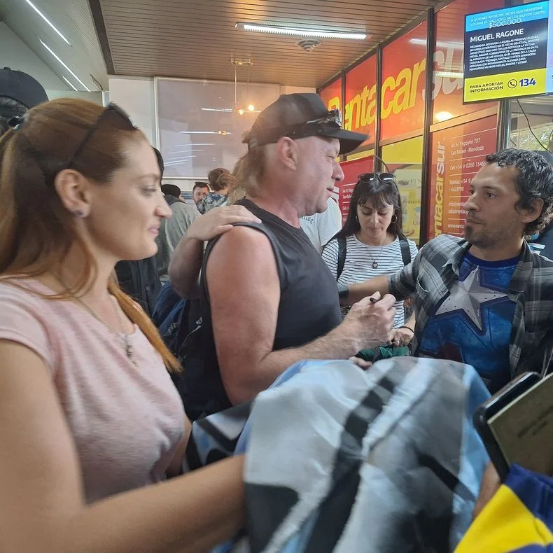 Chizzo, l&iacute;der de La Renga, en la Terminal de San Rafael.&nbsp;