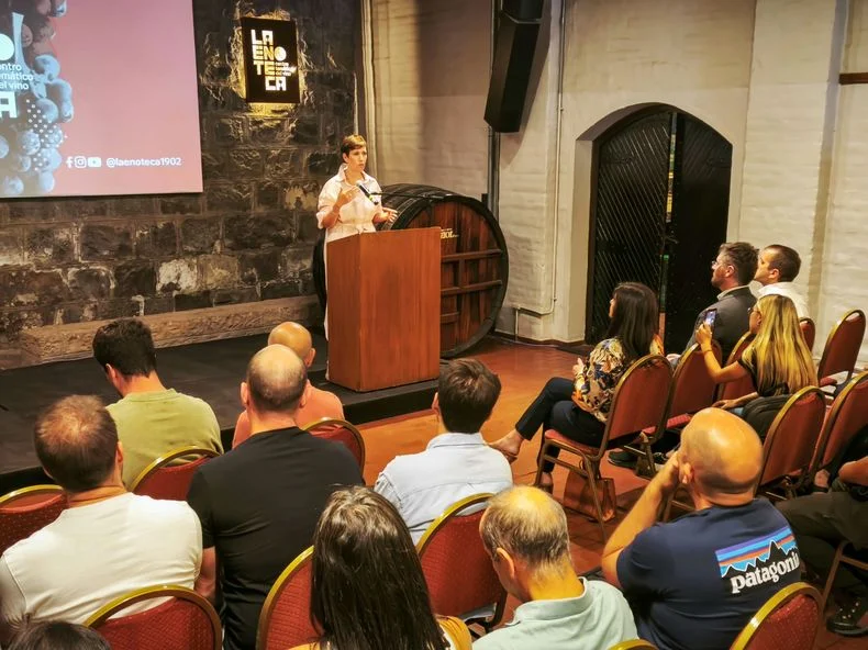 Jimena Latorre, ministra de Energ&iacute;a y Ambiente, present&oacute; los detalles de la licitaci&oacute;n para el Parque Provincial Aconcagua.&nbsp;