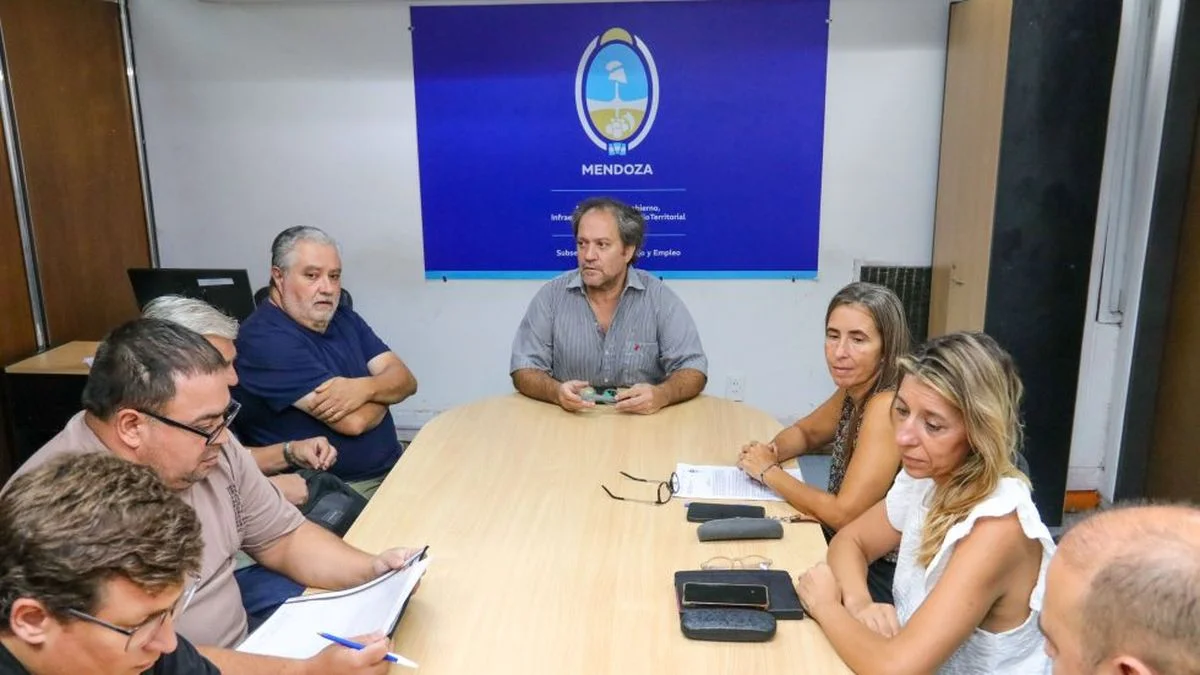 ATE y UPCN rechazaron la oferta salarial del Gobierno: mañana podría agitarse el clima