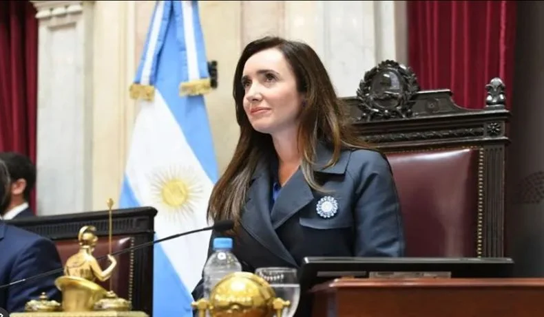Victoria Villarruel dispuso que cada senador o senadora avalara el aumento en sus dietas. 